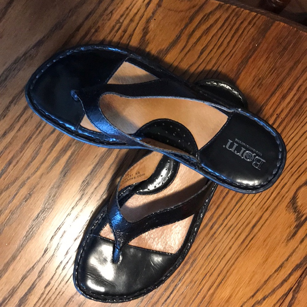 Born sandals/flip Flop